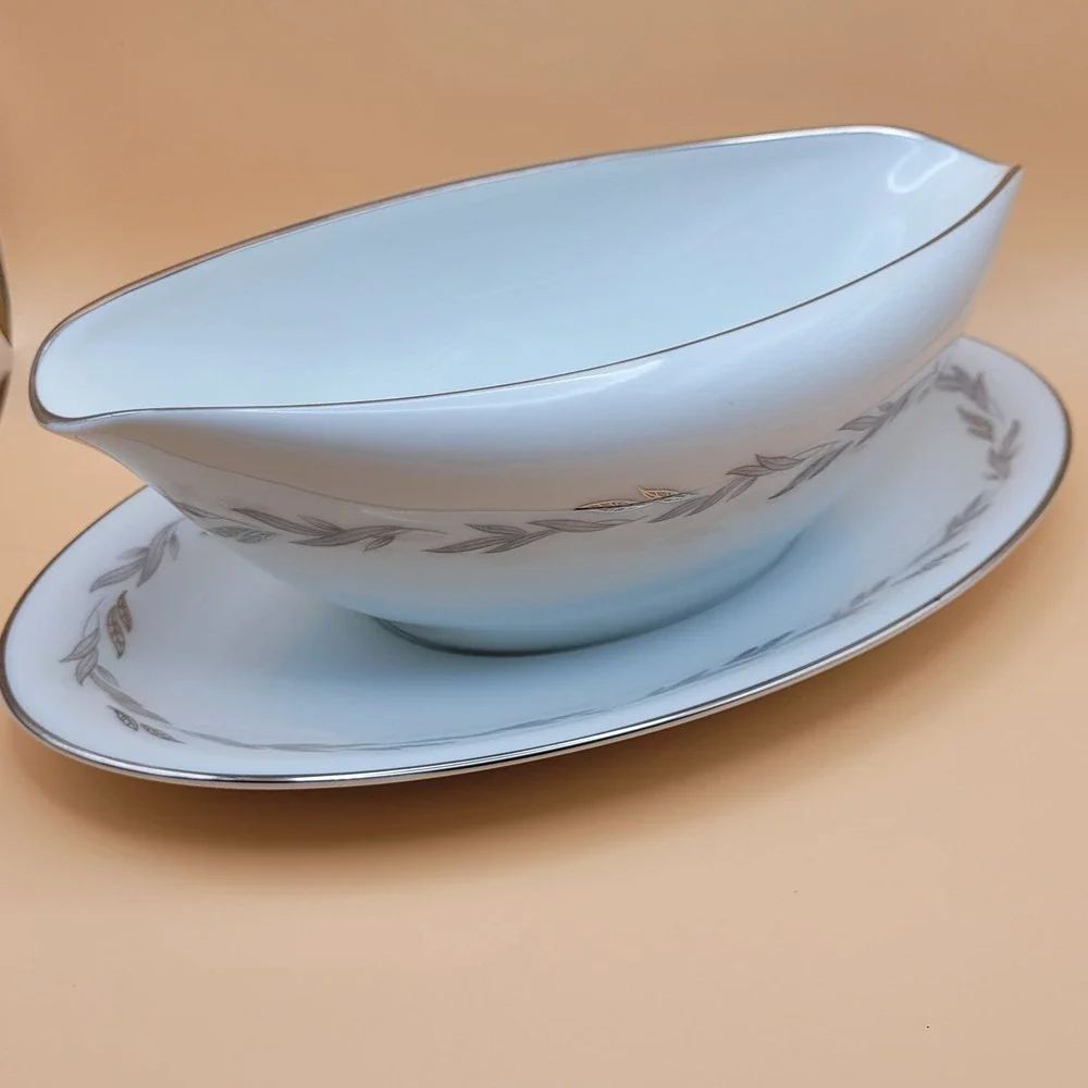 Noritake Graywood 6041 Gravy Boat‎ Silver Trim JAPAN Vintage